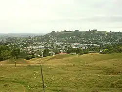 Te Kūiti viewed from the south-west as SH3 climbs out of the town.