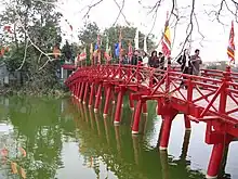 Thê Húc Bridge