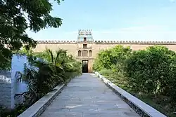 Fort wall with gateway tower in the center