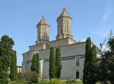 Trei Ierarhi Monastery Church, Iași, unknown architect, built totally or partially by a team of Georgian masters, 1637-1639