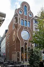 Kalandestraat no. 1 in Ghent, Belgium, by Denis Van Impe and Colette Van Vynckt (1980)