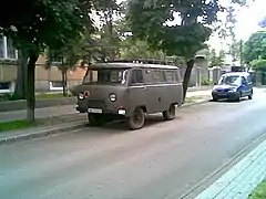 UAZ 452 van