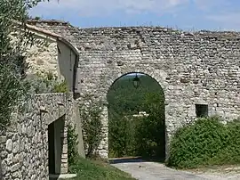 A rampart entrance in Valaurie