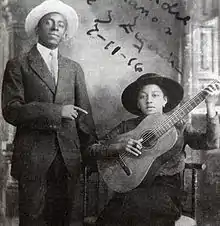 María Teresa Vera with Rafael Zequeira in 1916