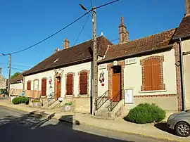 The town hall in Vernoy