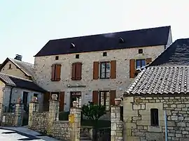 The town hall in Veyrines-de-Domme