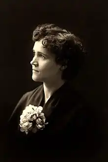 Portrait photograph of Voltairine de Cleyre