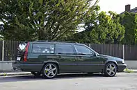 Volvo 850 T-5R estate in green (Europe)