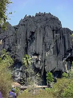 Yana Rocks