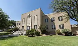 The Yoakum County Courthouse in Plains.