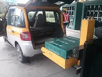 A Zotye M300 EV having its batteries replaced.